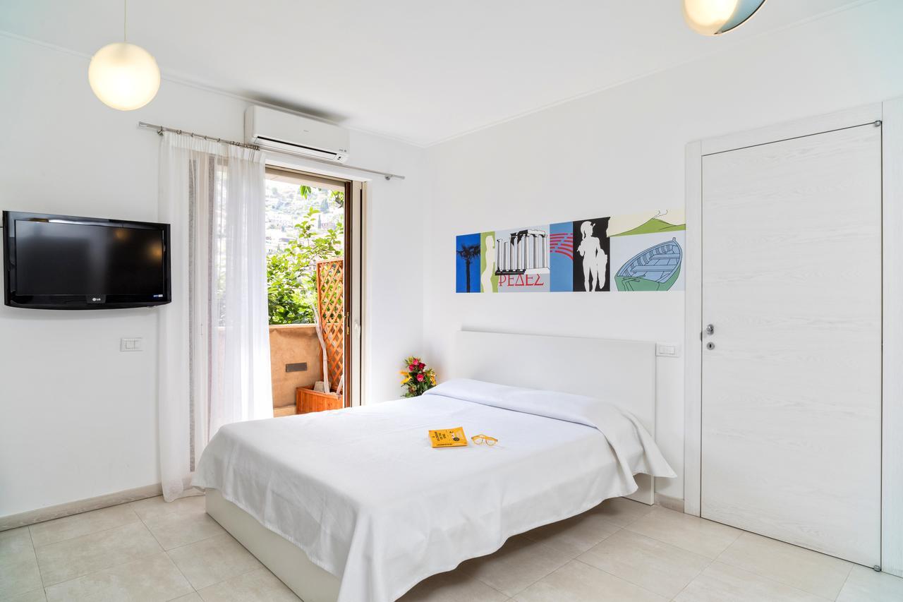Medea Residence Appartamenti Vacanze Taormina Exterior photo